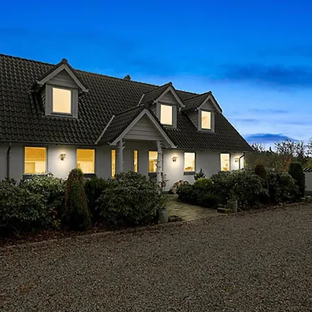 Σπίτι διακοπών 4 Bedroom Pet Friendly In *